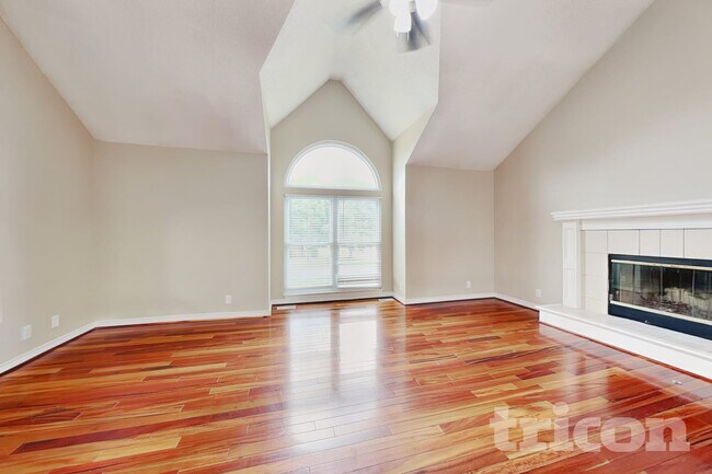 Foto del edificio - 16033 S Ocheltree St