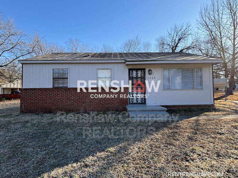 Primary Photo - 3240 Madewell St