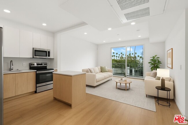 Building Photo - 4406 Fulton Ave