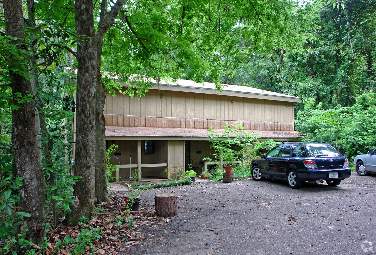 Foto principal - 300 Vantage Point Ln