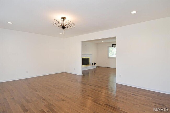 Foto del edificio - 306 Bright Meadows Dr