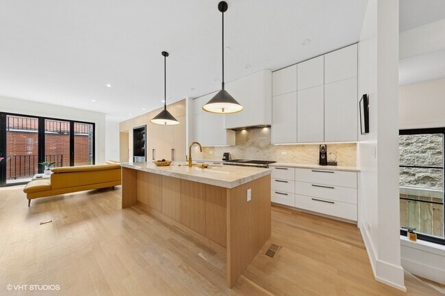 Foto del edificio - 1844 N Maud Ave