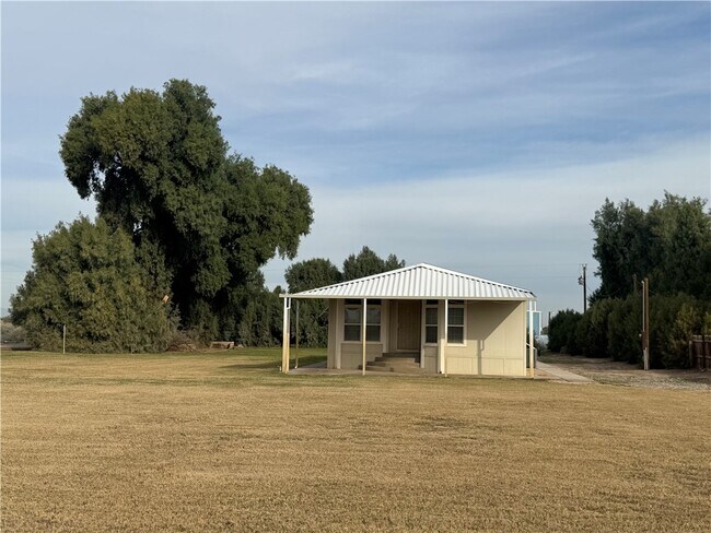 Building Photo - 10044 Kent Rd