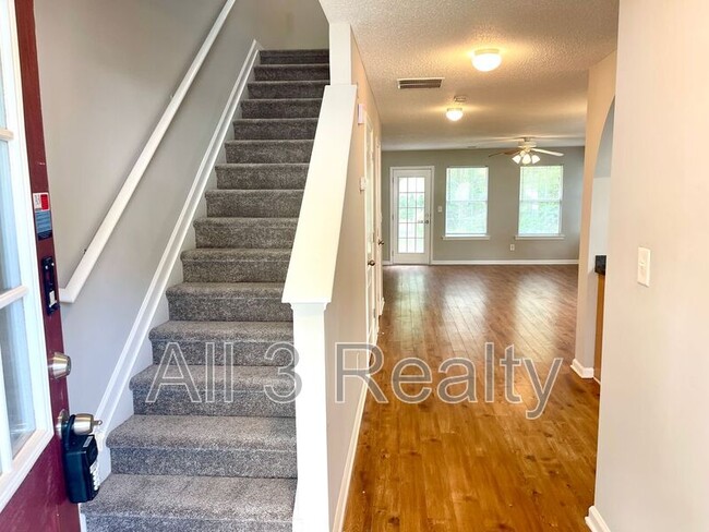 Building Photo - 140 Prattling Ct