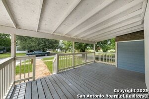 Building Photo - 1407 W Mistletoe Ave