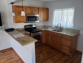Building Photo - 44-45-45 Kaimalu Pl