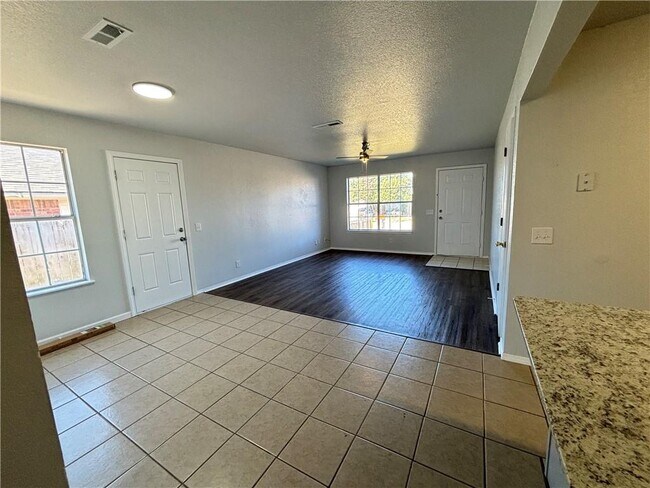 Foto del edificio - 2765 Braxton Ave