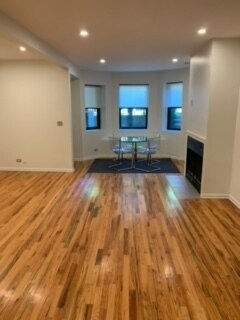Foto del edificio - 1634 N Winchester Ave