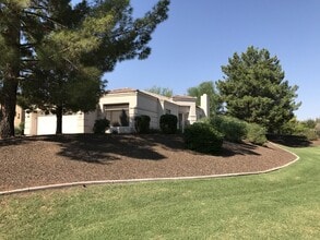 Building Photo - 6806 S 39th Pl