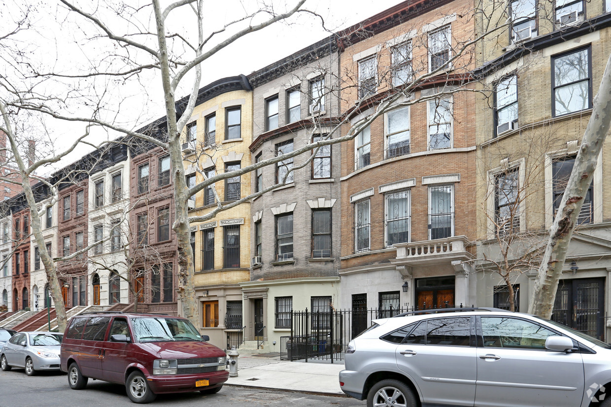 Primary Photo - 129 W 88th St