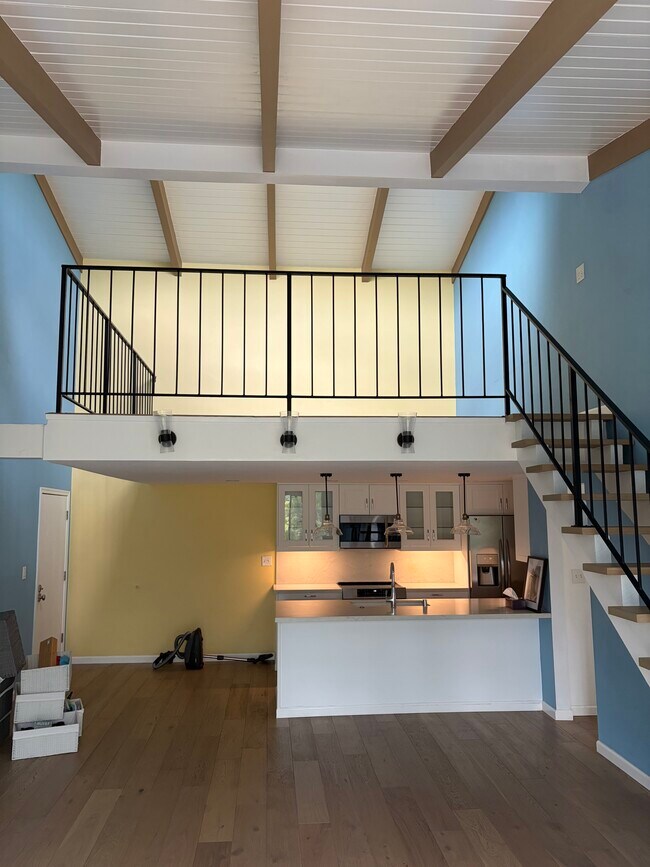 Foto del edificio - 4900 Overland Ave