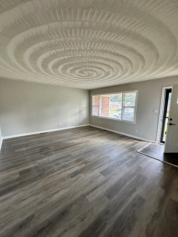 Building Photo - 508 Crown Crescent