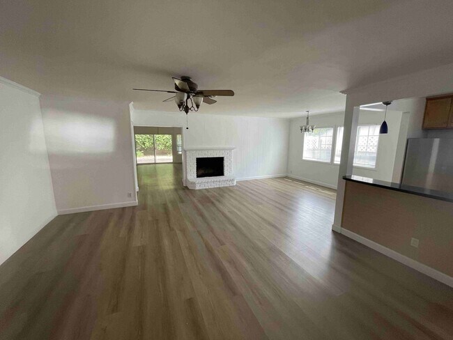 Foto del edificio - BEST VALUE IN SHERMAN OAKS!