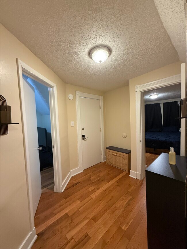 Foto del edificio - 117 Lloyd St