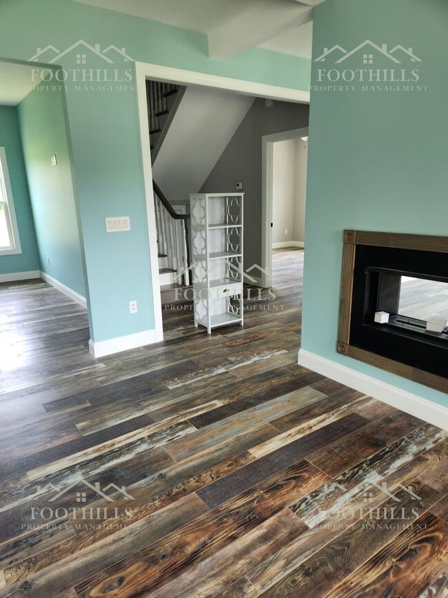 Foto del edificio - 128 Hudgins Lake Rd