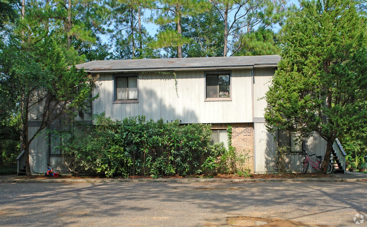 Primary Photo - 3708 Donovan Dr