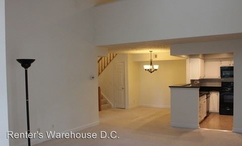 Building Photo - 3801 Ridge Knoll Ct