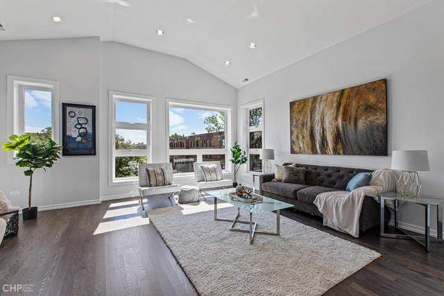 Photo - 4758 S Indiana Ave (Chicago, IL)