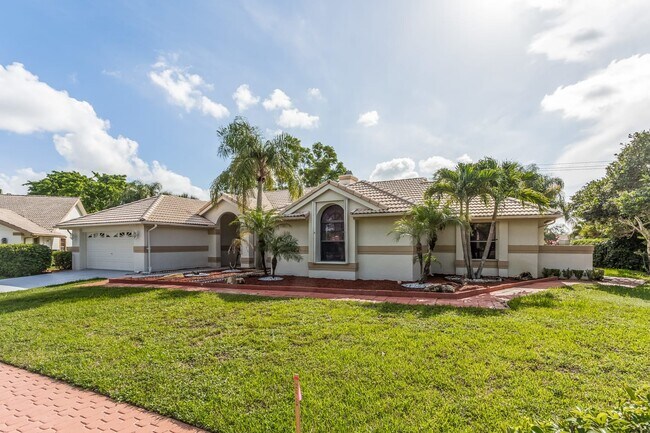 Foto del edificio - 12660 Headwater Cir