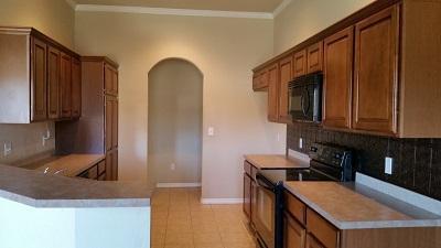 Building Photo - 3-bed + Office 2-bath Over 1800 sq ft! VER...