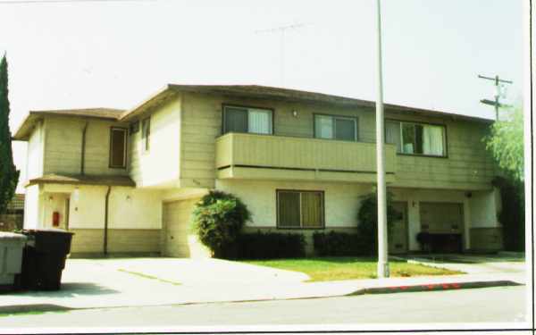 Primary Photo - 206 E Arbor Ave