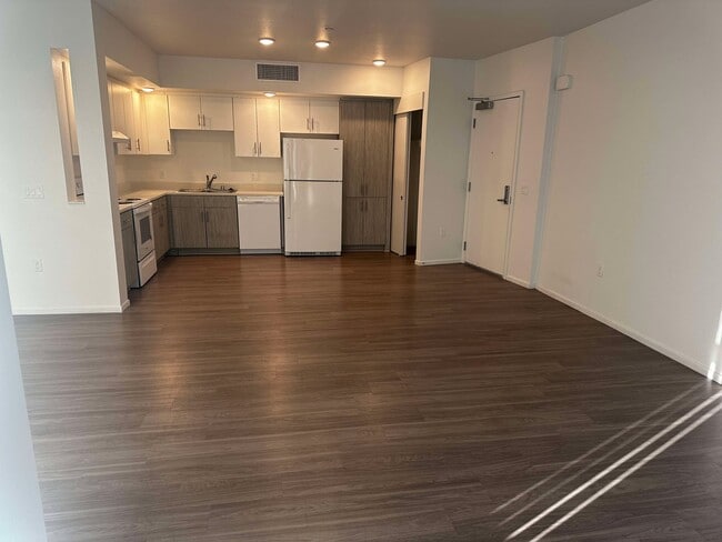 Foto del edificio - Mid-City Family Apts - Affordable Housing