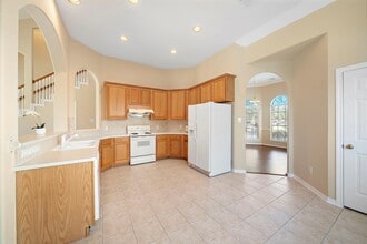 Building Photo - 3318 Cotswald Trail