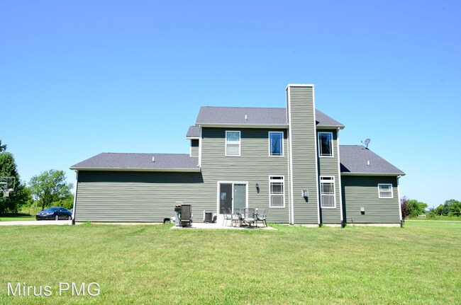 Foto del edificio - 5 br, 3.5 bath House - 6873 S 450 E