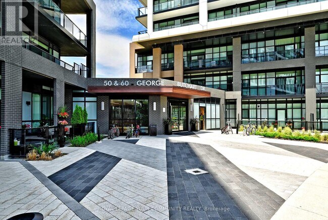Photo du bâtiment - 50-850 George Butchart Dr