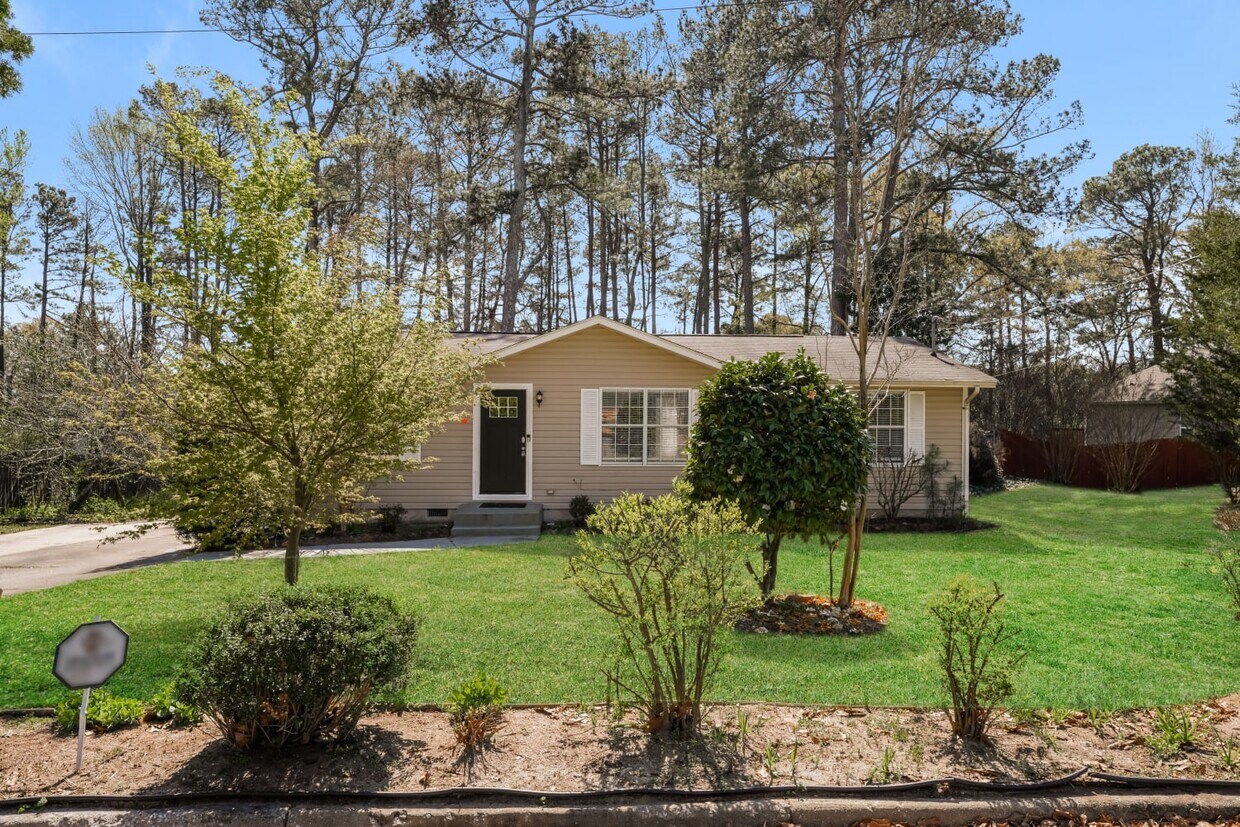 Foto principal - 7125 Rhodes St