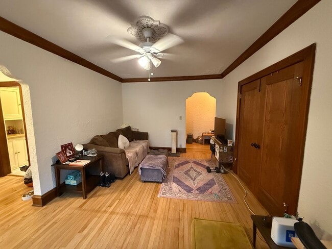 Interior Photo - 1628 Franklin