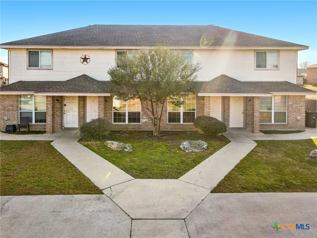 Foto principal - 4102 Terri Linn Dr
