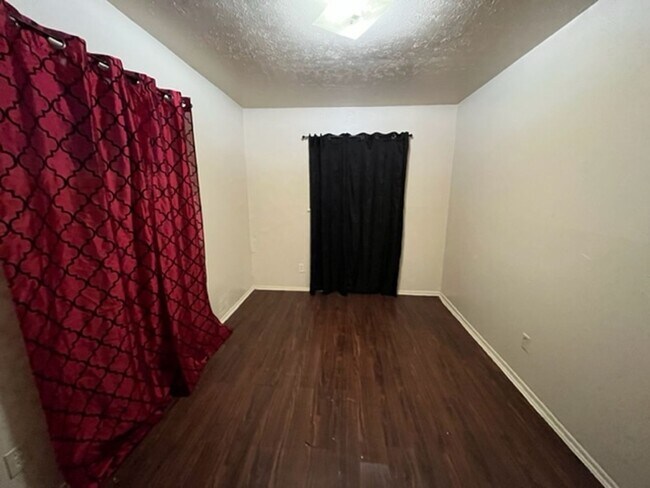 Foto del edificio - 2605 SE 50th St