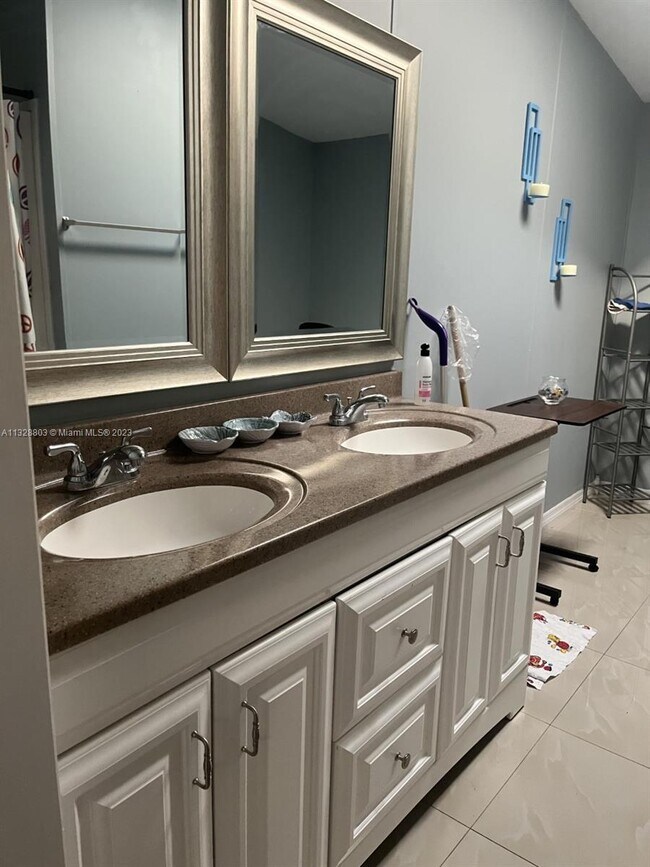 Foto del edificio - 28501 SW 152nd Ave