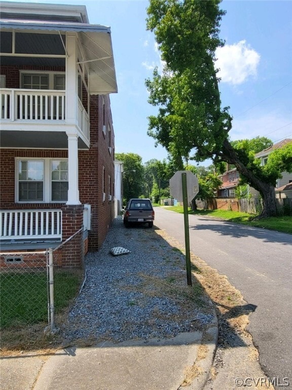 Building Photo - 3128 Woodcliff Ave