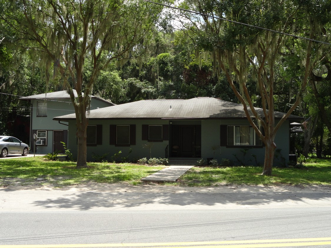 Primary Photo - 1306 NE 2nd St