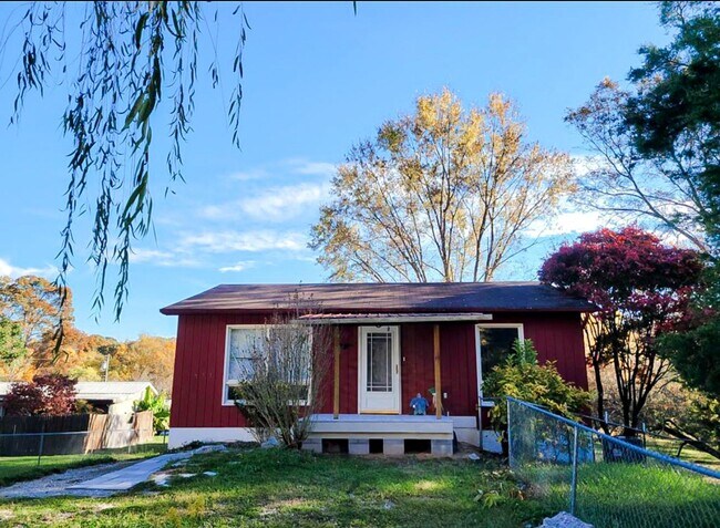 Foto del edificio - 571 Meadow View Rd