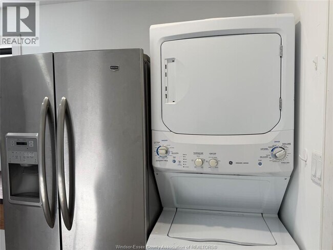 Photo du bâtiment - 3747 Turner Rd