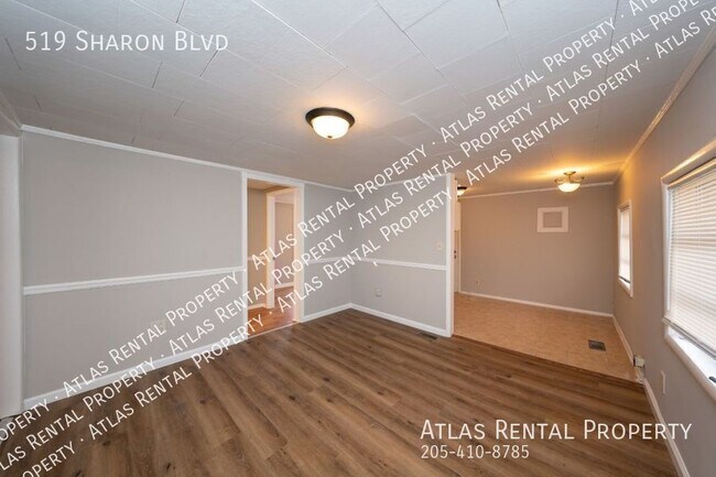 Foto del edificio - 519 Sharon Blvd