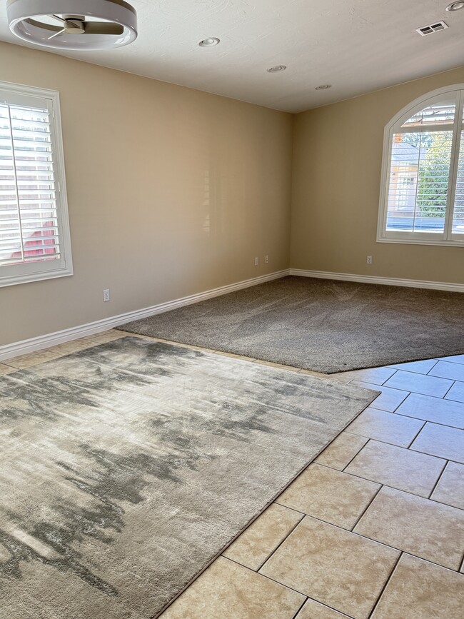 Foto del edificio - 90 Pheasant Dr