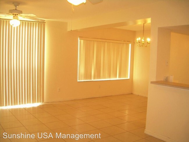 Building Photo - 409 Coconut Palm Way