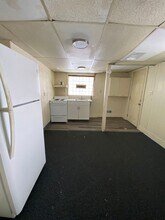 Building Photo - 238 Hazelwood Ave