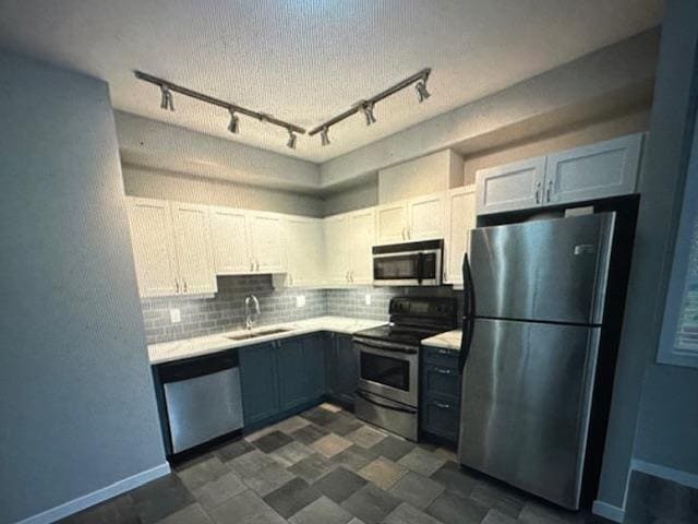 Building Photo - 2511 King George Blvd