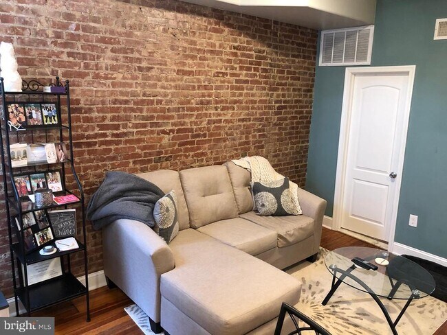Foto del edificio - 4264 Manayunk Ave
