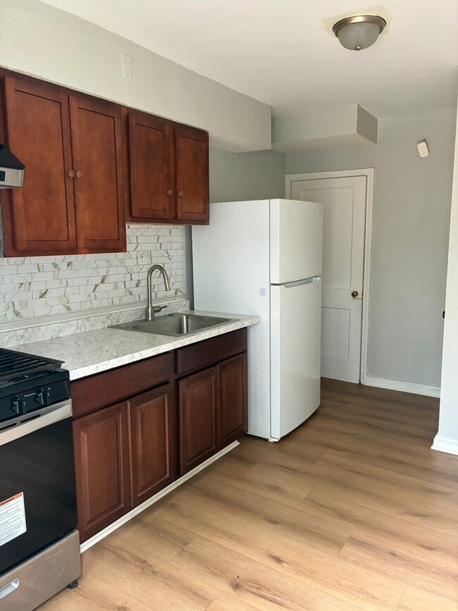 Building Photo - Cherrydell