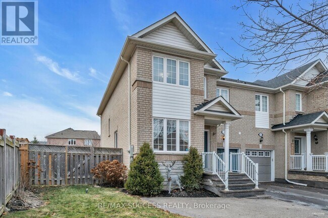 Building Photo - 228 Flagstone Way
