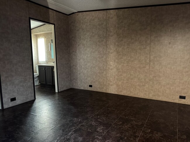 Foto del edificio - 306 E 67th St
