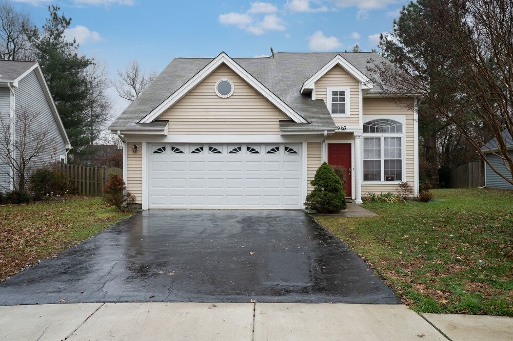 Primary Photo - 13903 Lord Fairfax Pl