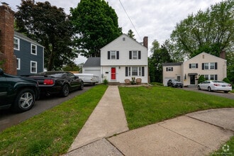 Building Photo - 49 Taylor Rd