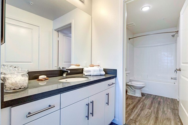 Foto del edificio - 5762 Morley St